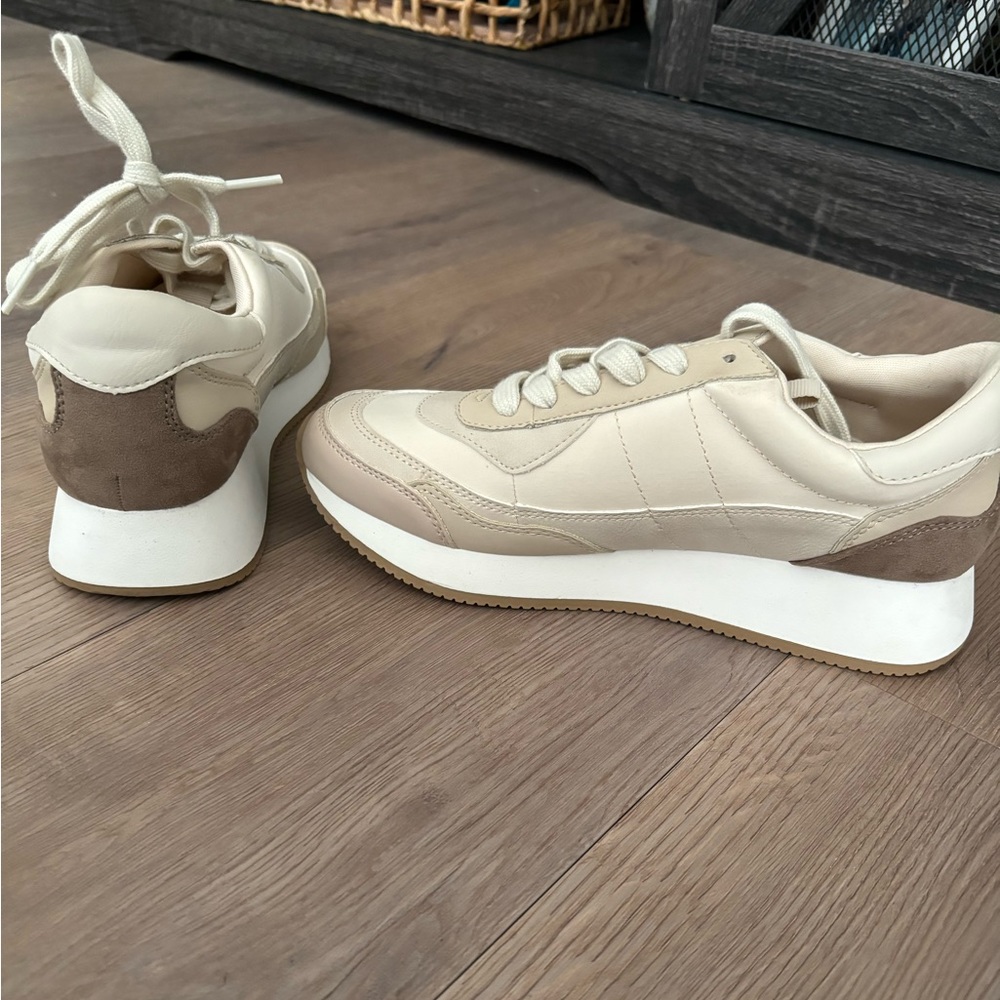 Women Sneakers